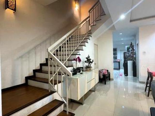 RENOVATED FULLY FURNISHED 2 Storey Damai Residence Kemuning Utama