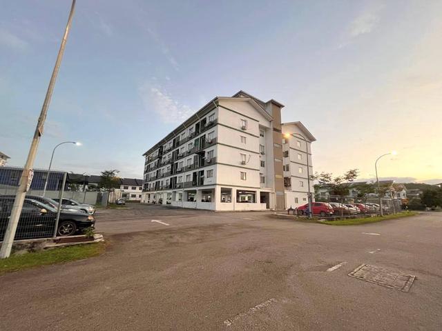 RENOVATED FURNISHED LOW LEVEL WITH LIFTApartment Impiana Semenyih