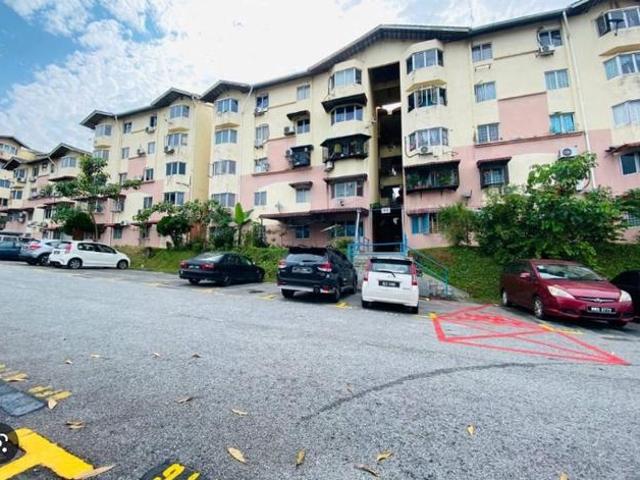 Renovated Furnished Permai Apartment Damansara Damai