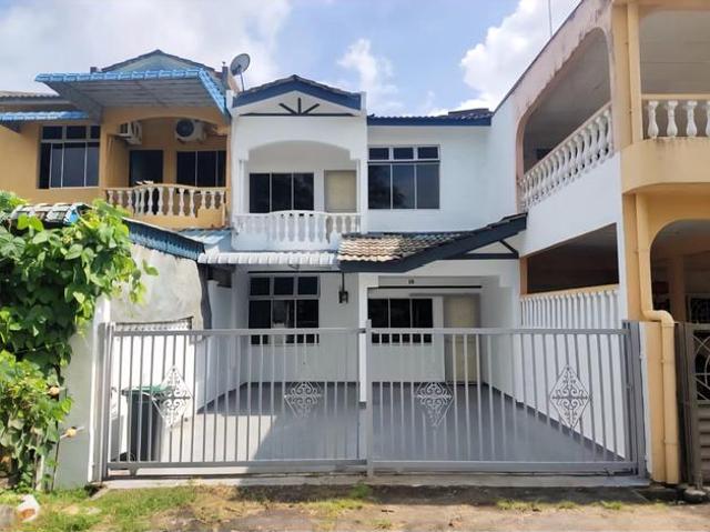 Renovated hse at klg barat for SALE