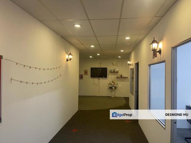 Renovated Office  Saville Kajang with Lift for Rent near Reko