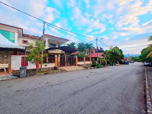 RENOVATED OPEN FACING Semi D Double Storey Taman Kemuning Senawang
