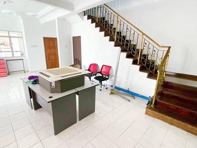 RENOVATED l FREEHOLD Semi D House Bandar Seri Putra Kajang Selangor