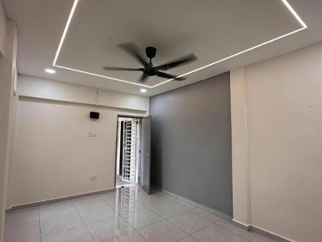 Renovated Low Cost Flat For Sale @ Taman Jaya Mas, Skudai | Freehold
