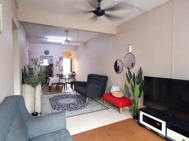 RENOVATED Level 2 Apartment Puchong Permata 1 Puchong Permai