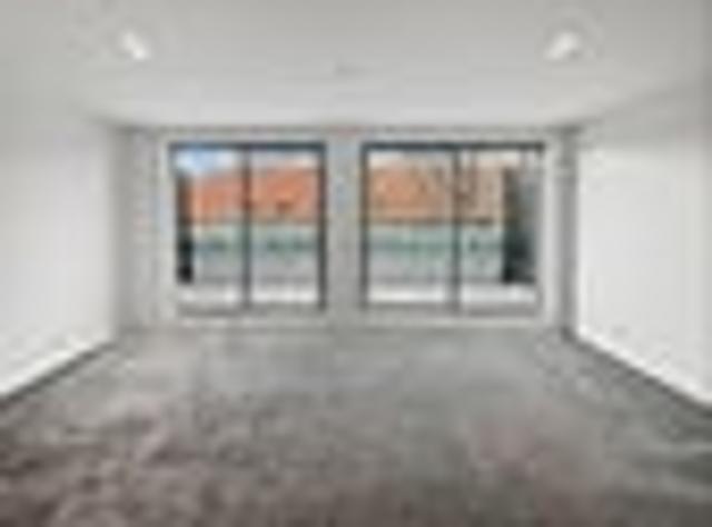 Renovated living in a prime city fringe location
