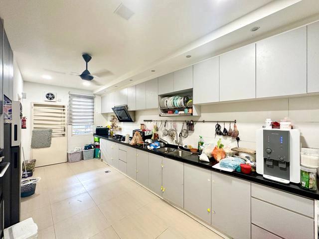 RENOVATED LUAS 22x85 Double Storey Suriaman 3 Sendayan S2 Seremban 2