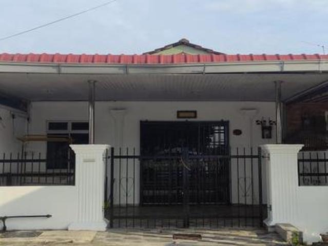 RENOVATED Muar Bakri Jalan Meranti For Sale FULL LOAN BELOW MAR