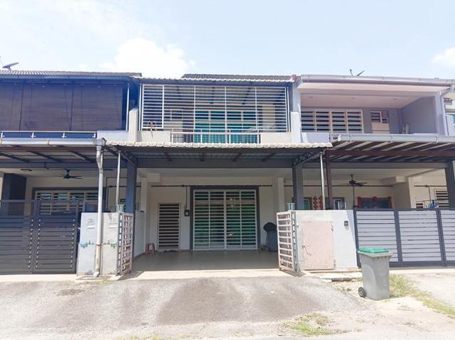 RENOVATED NON BUMI Teres 2 Tingkat Taman Indah TAMPIN NSembilan