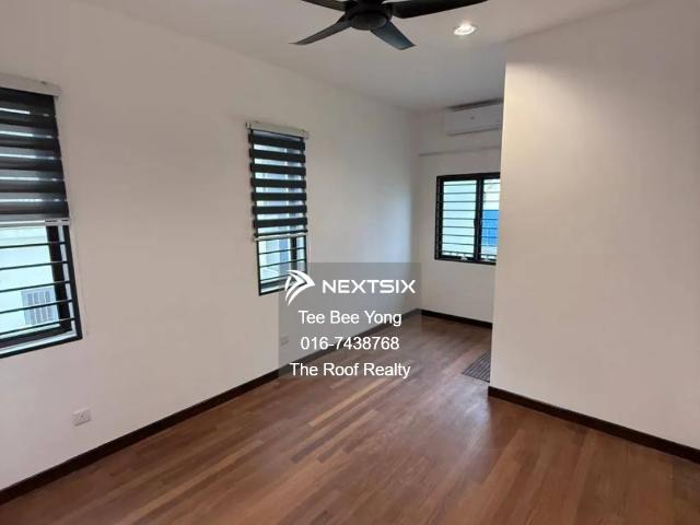 Renovated New Nice Full Furnished unit. Walk distance to HKL