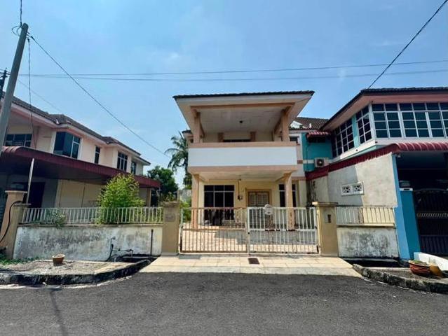 RENOVATED Semi D 2 tingkat Taman Jawi Indah Jawi