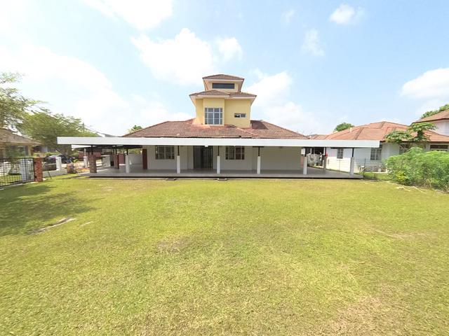 RENOVATED SEMI D 7252sqft Taman Lautan Samudera Puncak Alam