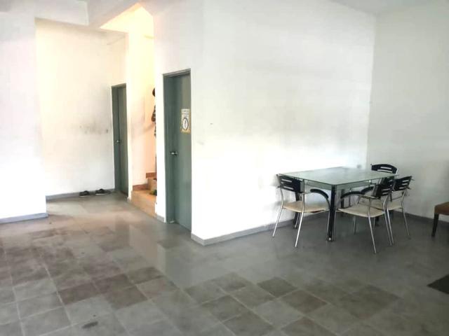 Renovated Semi Detached Ulu Tiram Big Size Double Storey