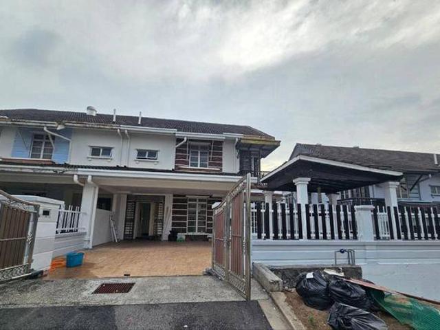 Renovated SemiD 2 Storey Laman 2 Bandar Seri Putra Bangi Freehold