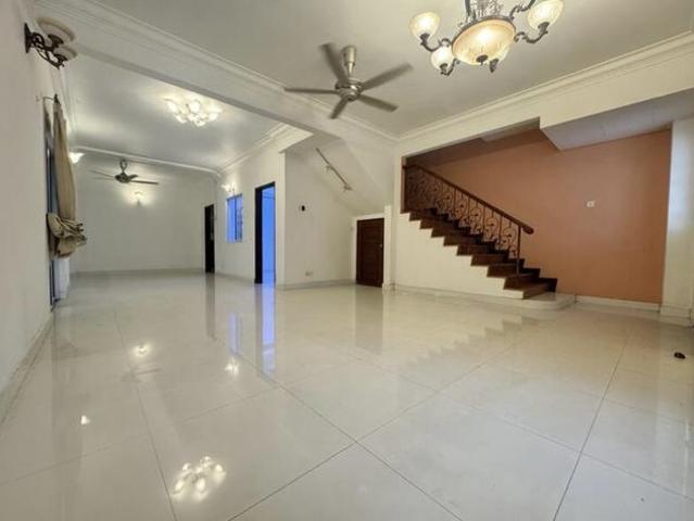 Renovated SemiD Bandar Putra Permai Taman Pinggiran Putra Equine