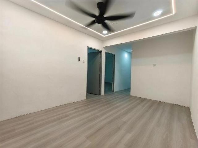Renovated Single Storey Terrace House Freehold | 20x52 Land | Taman Saga Kulai | RM328K