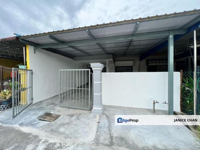 Renovated single storey. Jalan Kelisa Kluang, near Kluang Mall
