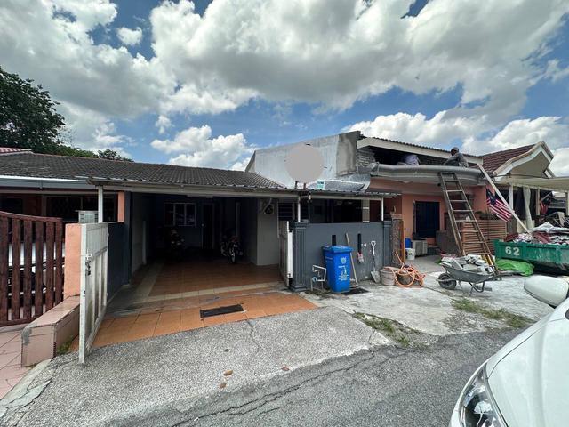RENOVATED SINGLE STOREY Jalan Kesum Seksyen 24 Shah Alam