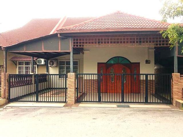 RENOVATED Single Storey Semi D Taman Cenderawasih Salak Tinggi