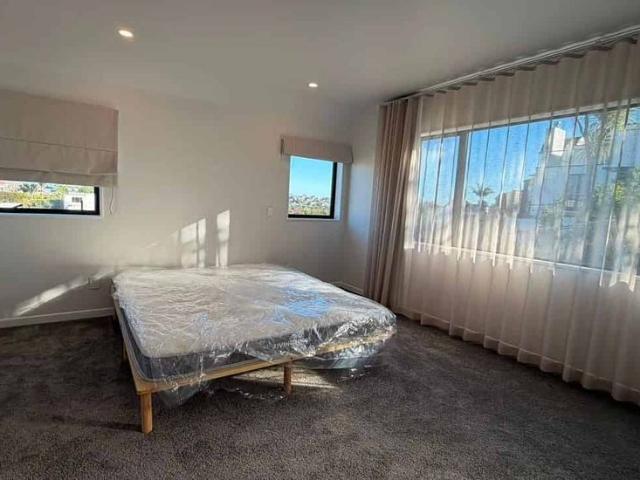 Renovated St Heliers Townhouse – Spacious 3Brms