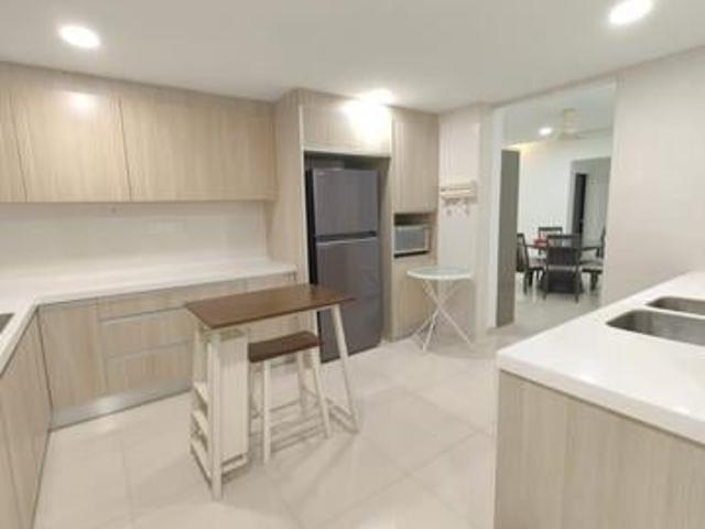 Renovated Summer Villa for sale near sjmc ss12 Subang Jaya Lake View