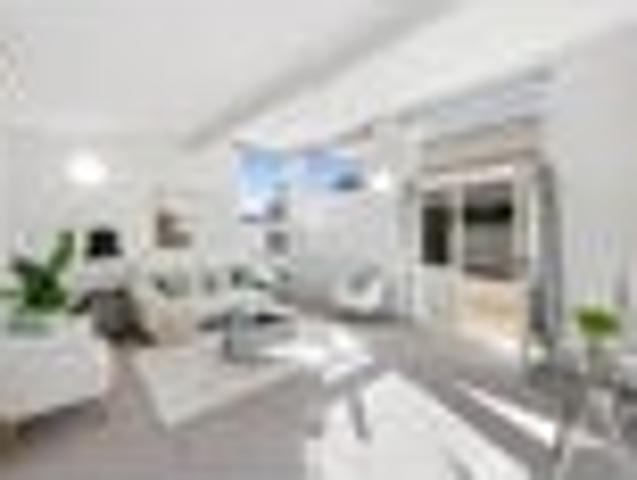 Renovated, Sunny, Full Site