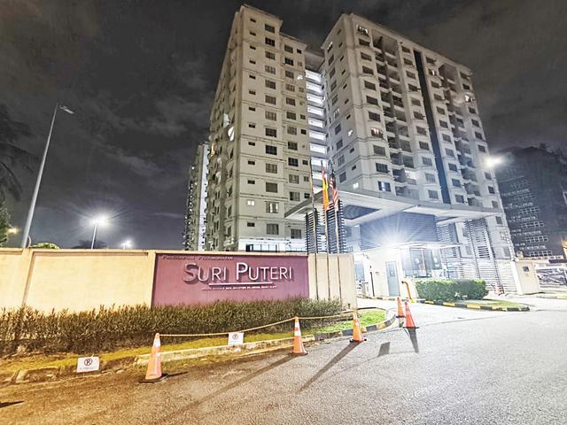 RENOVATED Suri Puteri Service Apartment Sek 20 Shah Alam Facing Masjid