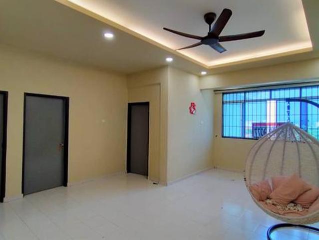 Renovated Pangsapuri Mawar Raja Uda