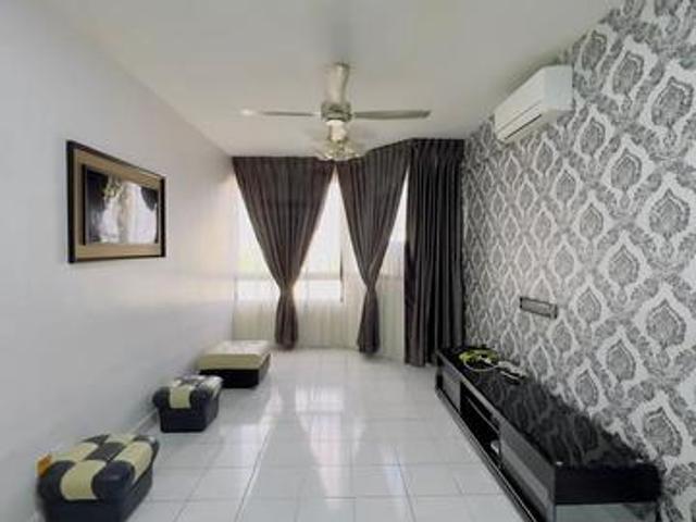 Renovated Pantai Apartment Jalan Kampung Gajah