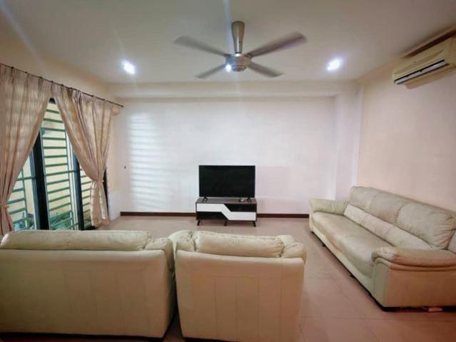 Renovated partially furnished close to various amenities