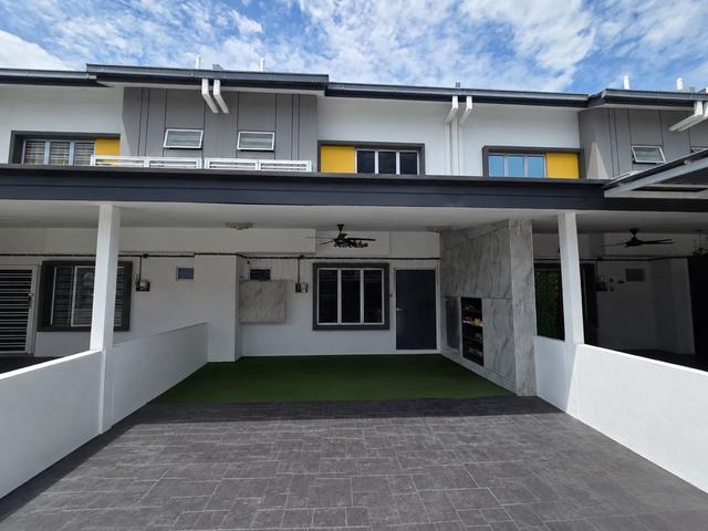 RENOVATED PARTLY furnish Double Storey Kita Harmoni Cybersouth Dengkil