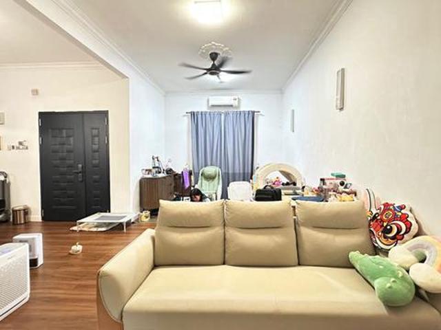 Renovated Partly Furnished 2sty in Kemuning Eria Shah Alam