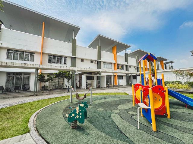 RENOVATED Rare Unit Double Storey Villa 228 Condominium Selayang