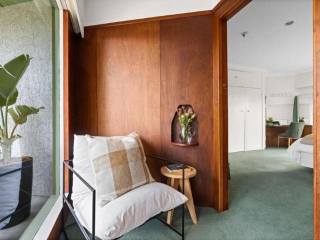 Renovated Retro Charm in Taradale
