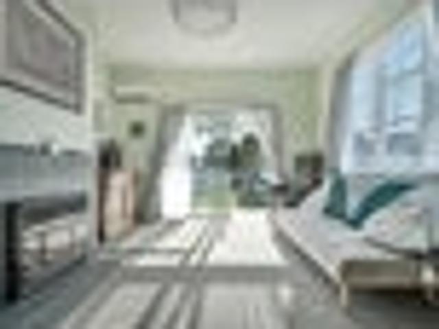 Renovated, ready and remarkably located!