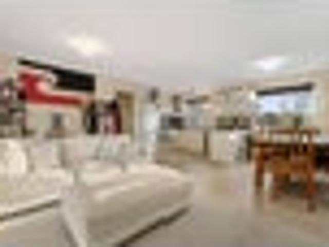 Renovated, relaxed & ready to enjoy