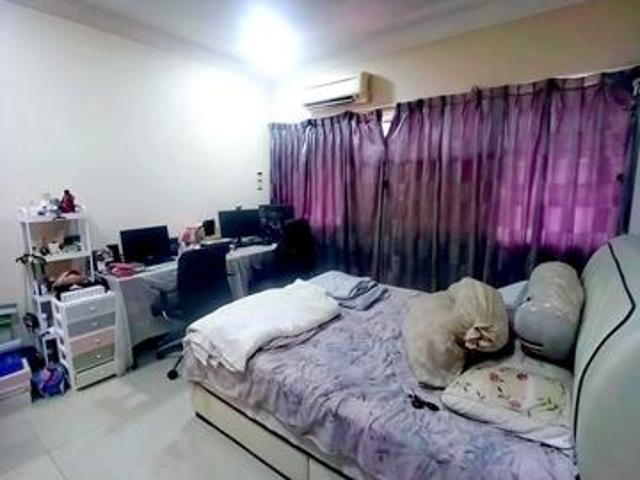 RENOVATED WELL MAINTAINED 2 Storey Terraced Taman Connaught