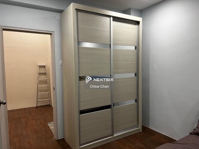 Renovated with mezzanine floor, unblock unit