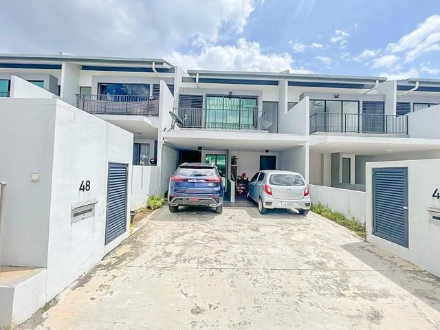 RENOVATED Town House Residensi Lambaian Dua Kajang