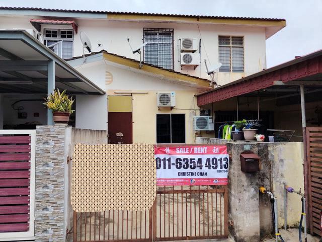 Renovated Townhouse Limbongan Permai Near Tengkera Kampung Lapan