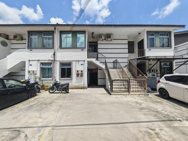 Renovated Townhouse Scientex Senai Freehold Non Bumi Move In Ready