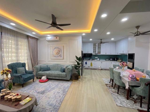 Renovated townhouse Upper Unit Bangi