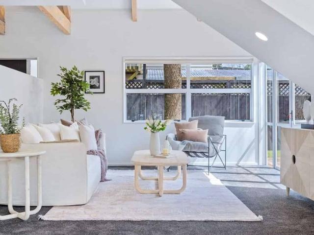 Renovated, Top School Zone, Lovely Outdoor
