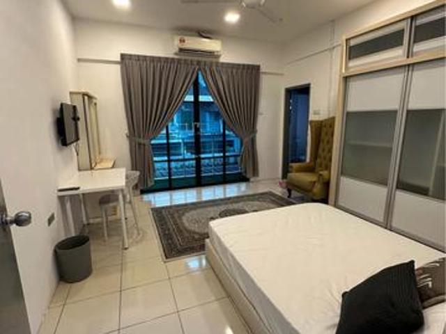 Renovated Taman Desa Seri Ketiau Putatan 5 Bilik 1500 sqft
