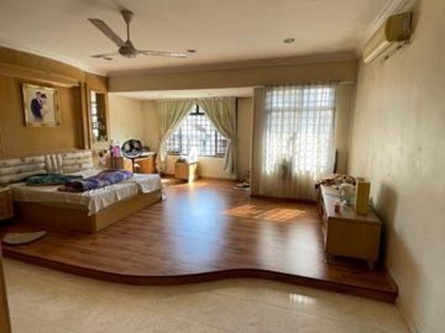 Renovated Taman Senai Utama 2 storey semi D