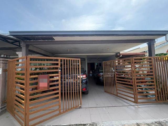 Renovated Taman Pasir Putih Putatan 4 Bilik Extended 2160 sf