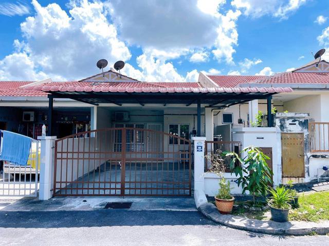 RENOVATED Taman Pinggiran Pelangi Rawang For Sale