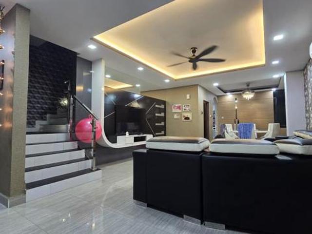 Renovated Taman Pulai Hijauan 2 Storey Terrace Below market