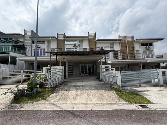 RENOVATED TAMAN TTDI GROVE 4 ZINNIA 2 Storey FACING OPEN GARDEN