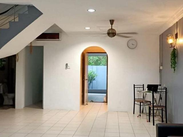 Renovated Taman Vista Kobusak Kepayan 31 Bilik 1686 sqft
